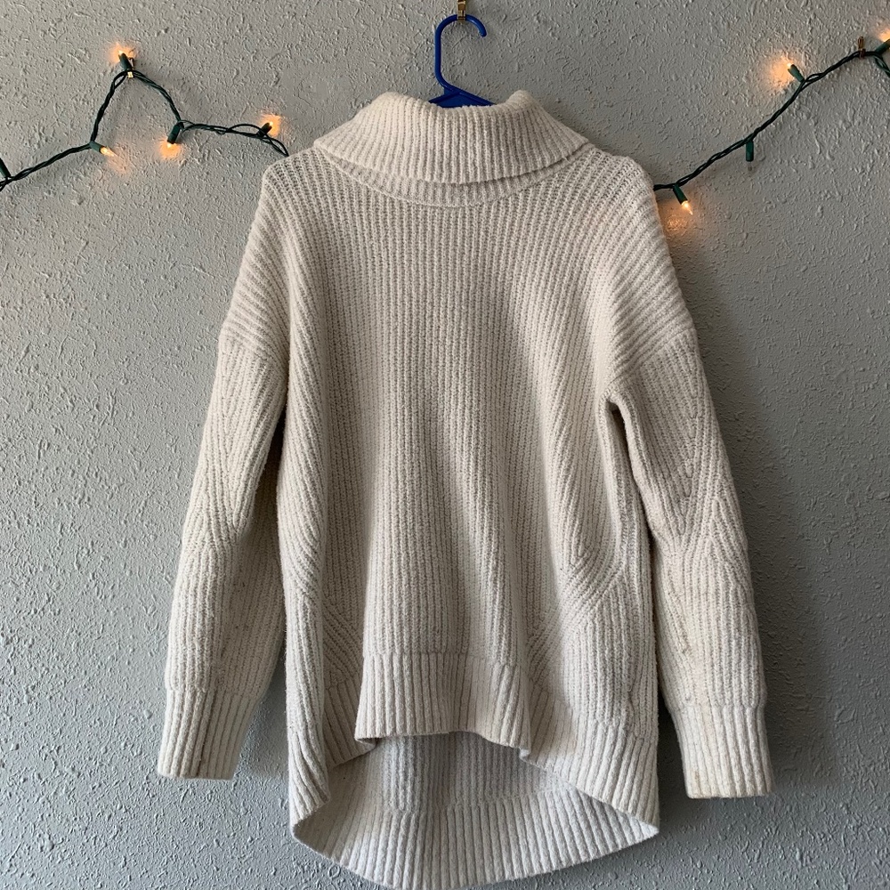 Old Navy Cream Sweater